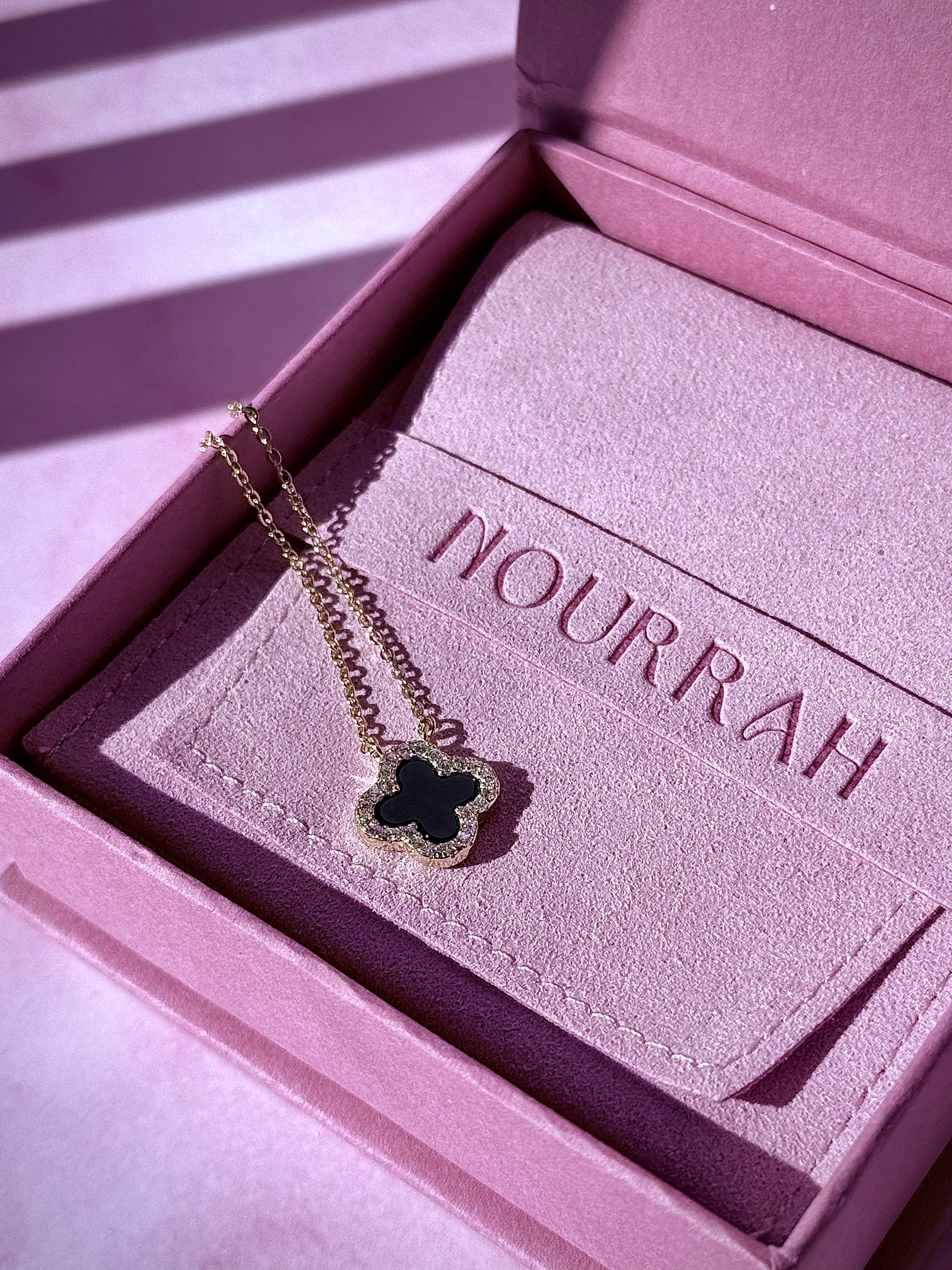 Noctura–14k Gold Onyx Clover Zircon Necklace