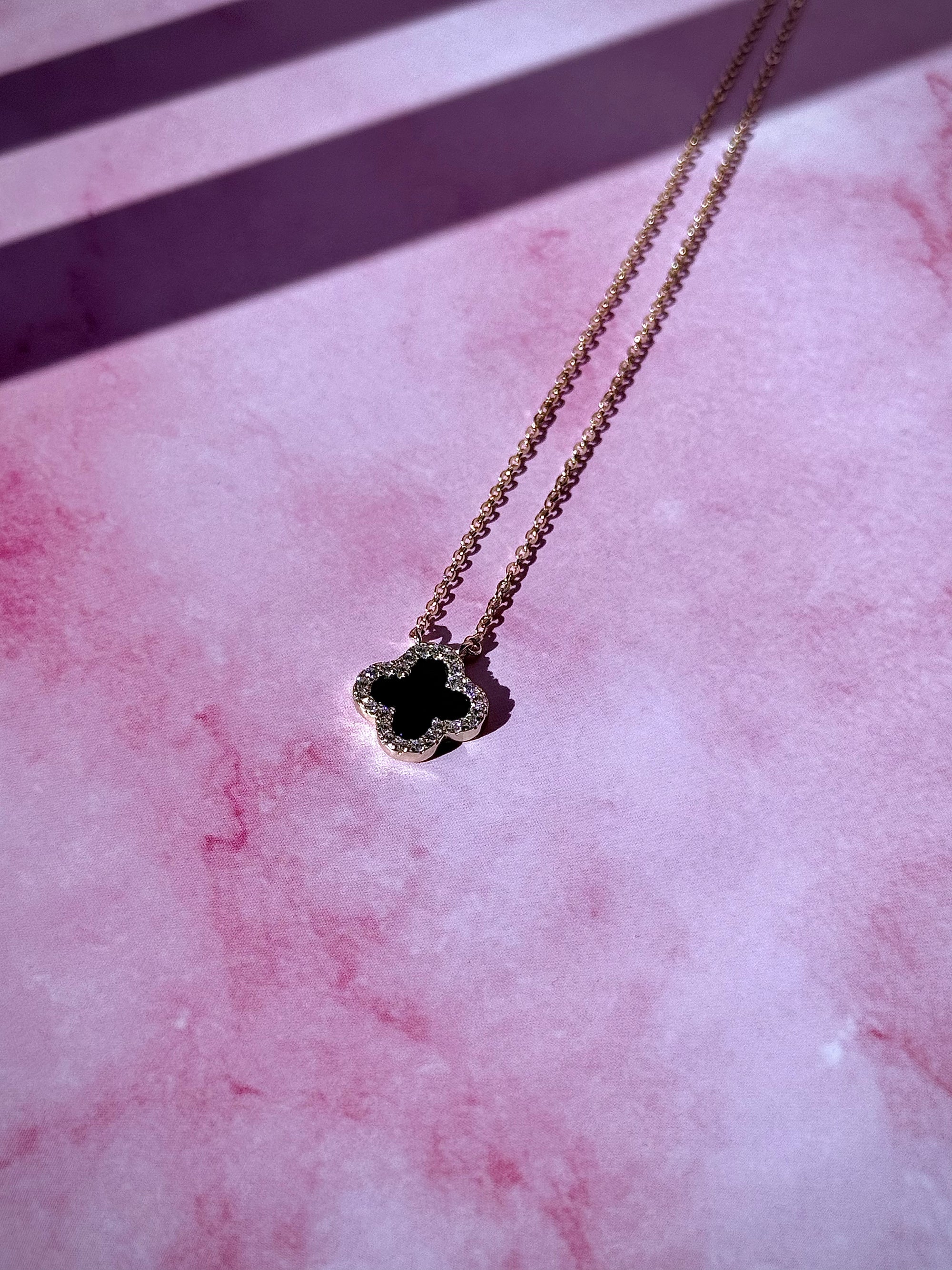 Noctura–14k Gold Onyx Clover Zircon Necklace